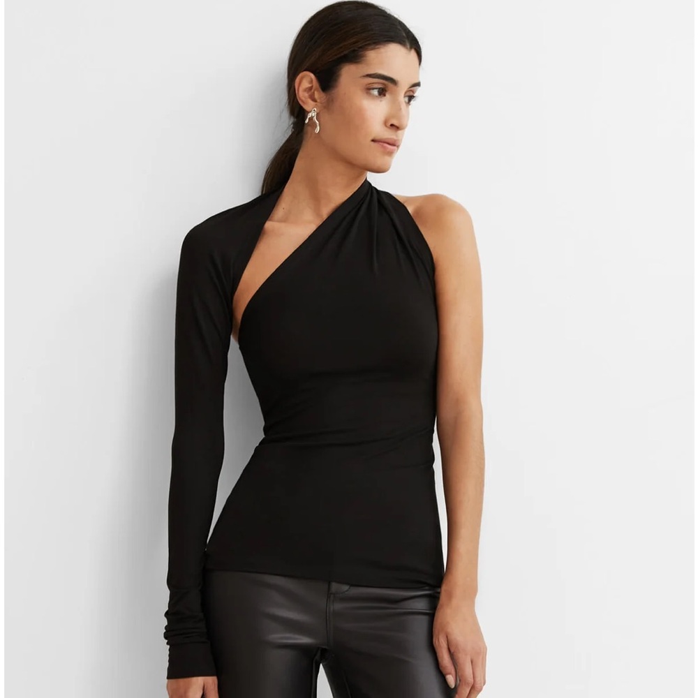 ‼️SOLD‼️ Marcella Manhattan One Shoulder Top